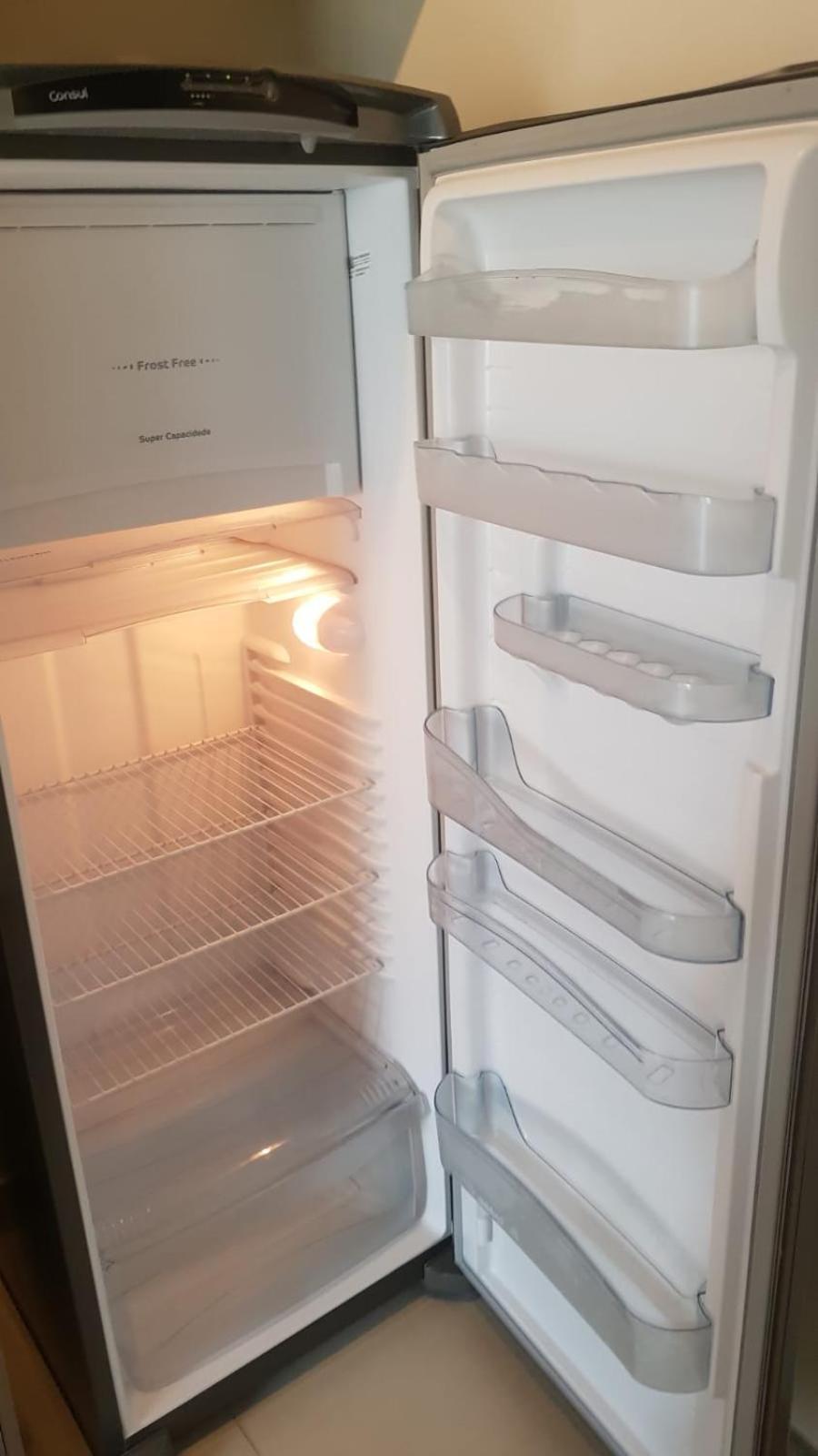 Apartamento Lindo; No Centro Em Frente Ao Metro!